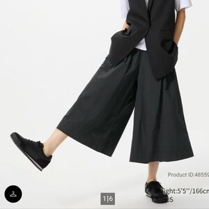 Uniqlo Black Wide-Leg Pants